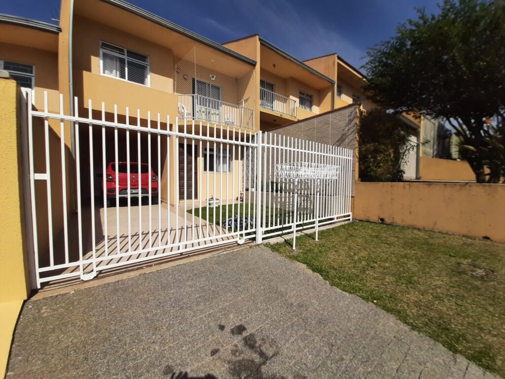 Pintura profissional em grades no Bairro Alto em Curitiba